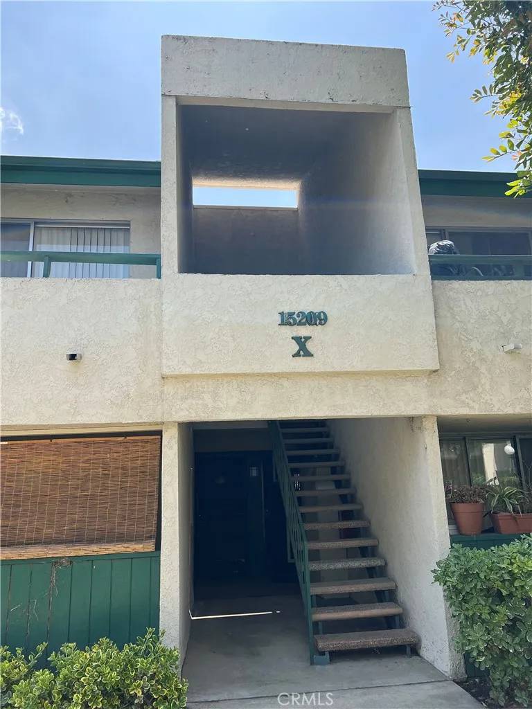 La Mirada, CA 90638,15209 Santa Gertrudes Avenue #X211