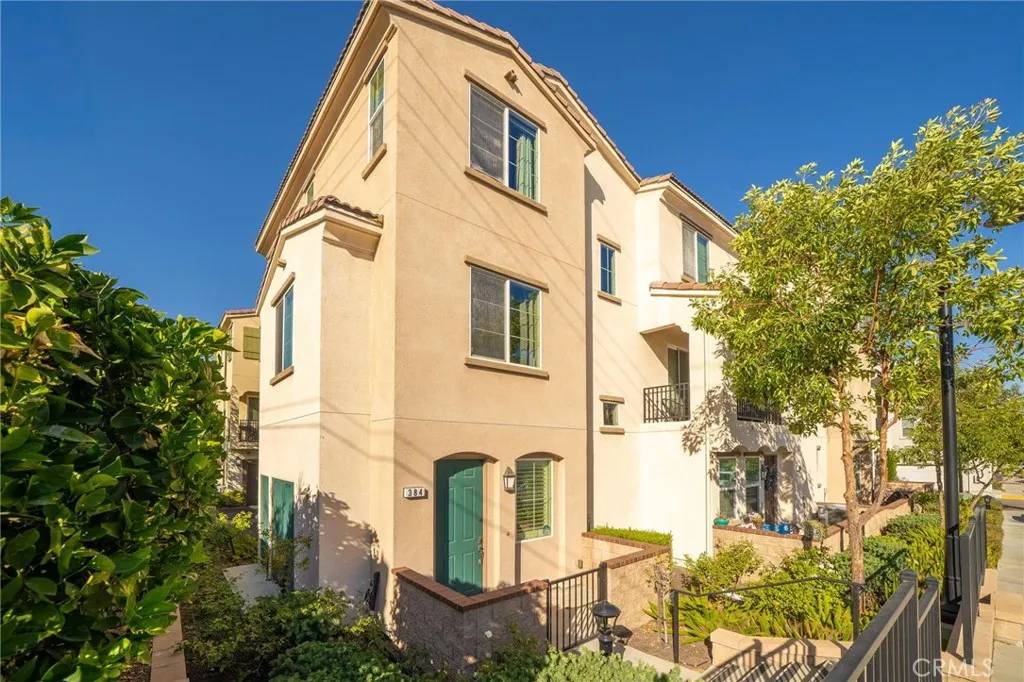 Upland, CA 91786,384 Ruby Red Lane