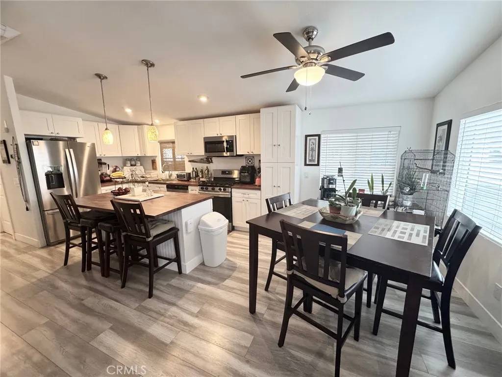 La Verne, CA 91750,2755 Arrow #52