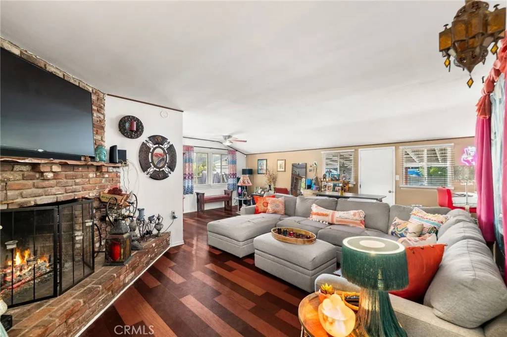 San Dimas, CA 91773,714 E Baseline