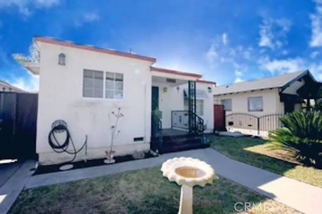 South Gate, CA 90280,8617 Cypress Avenue