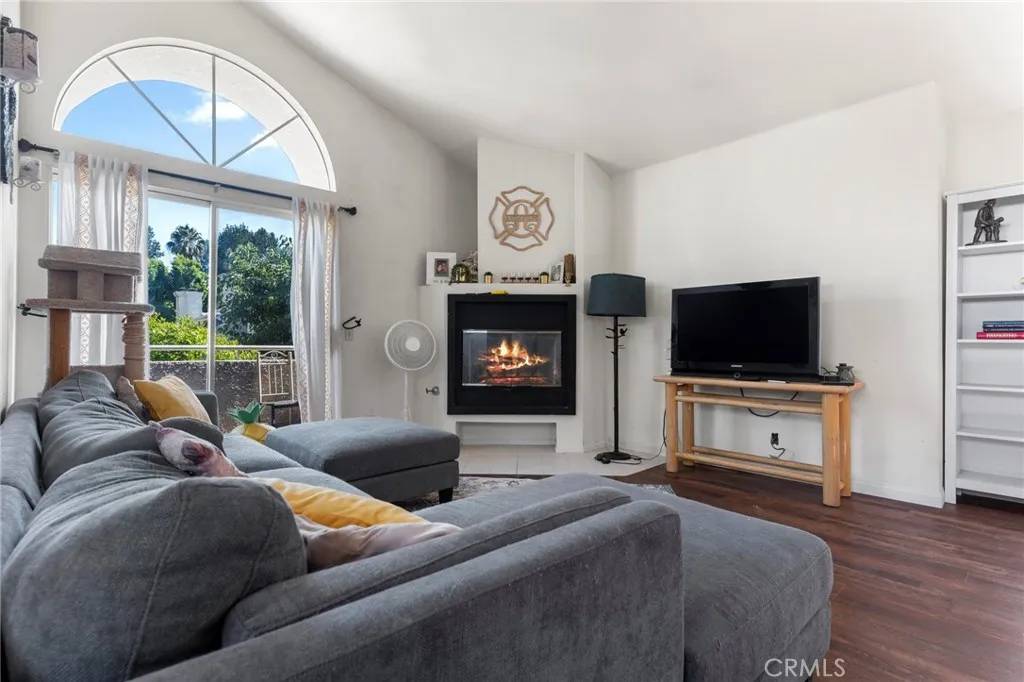 Reseda, CA 91335,19400 Wyandotte Street #40