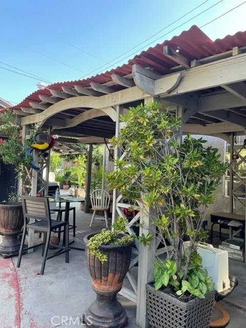 South Gate, CA 90280,10030 San Vincente Avenue