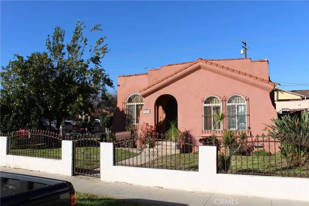 South Gate, CA 90280,3103 Liberty Boulevard