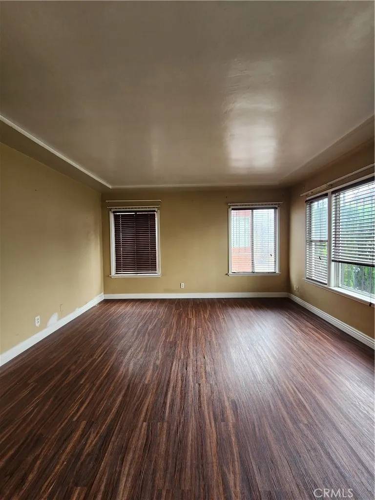 South Gate, CA 90280,2524 Kansas Avenue