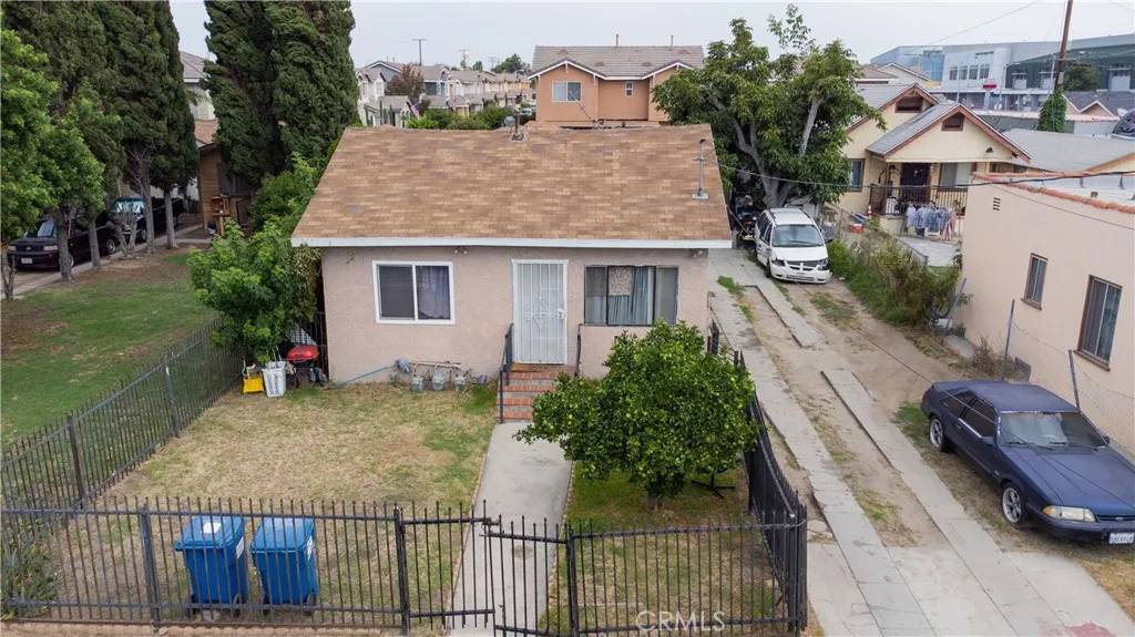 Huntington Park, CA 90255,2209 Walter Street