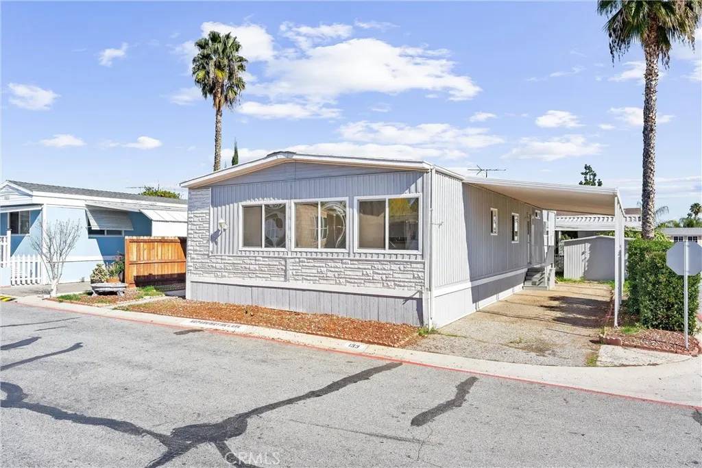 Riverside, CA 92503,3883 Buchanan #133