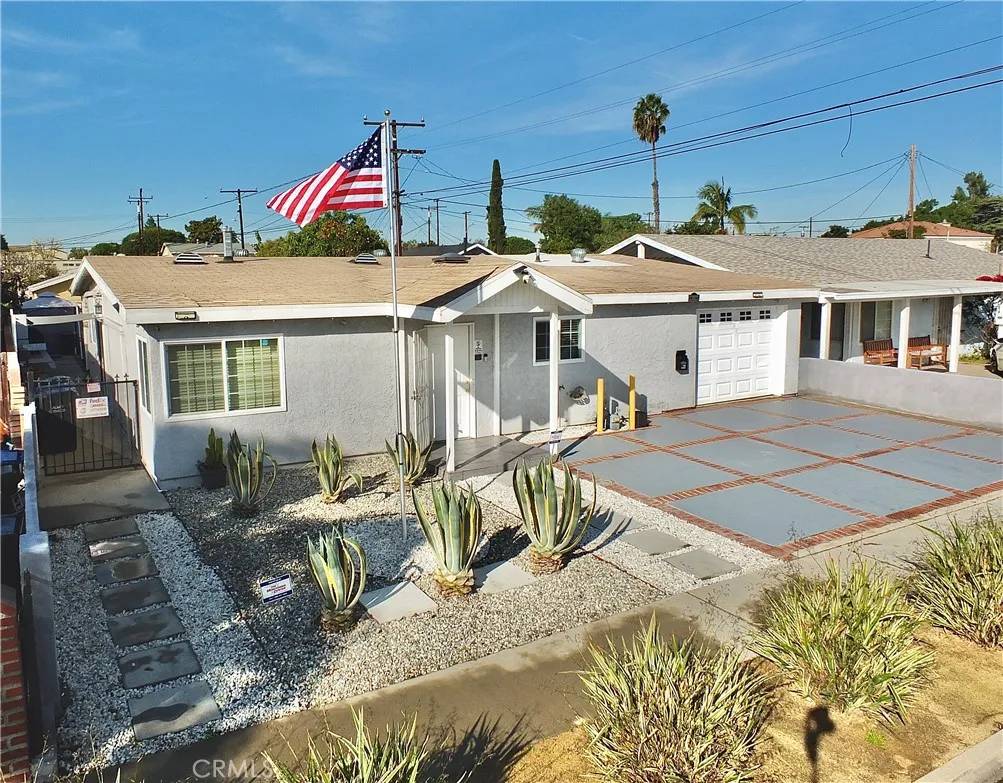 Paramount, CA 90723,13923 Orizaba Avenue