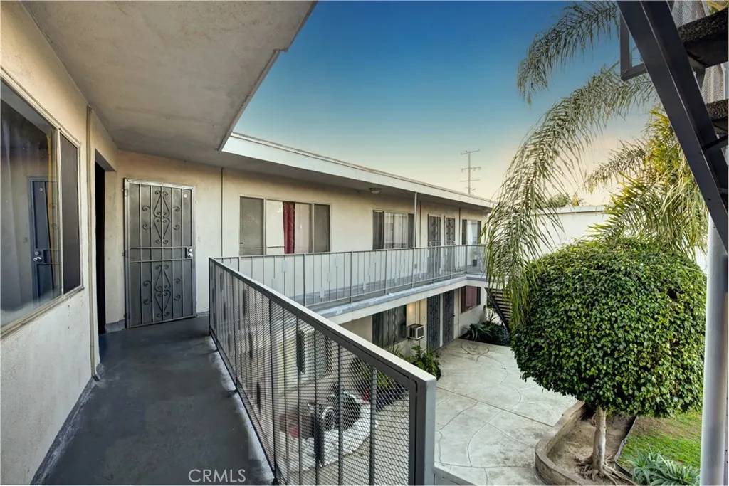 Lynwood, CA 90262,10303 Long Beach Boulevard