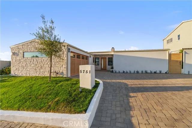 Baldwin Hills, CA 90008,5751 Aladdin Street