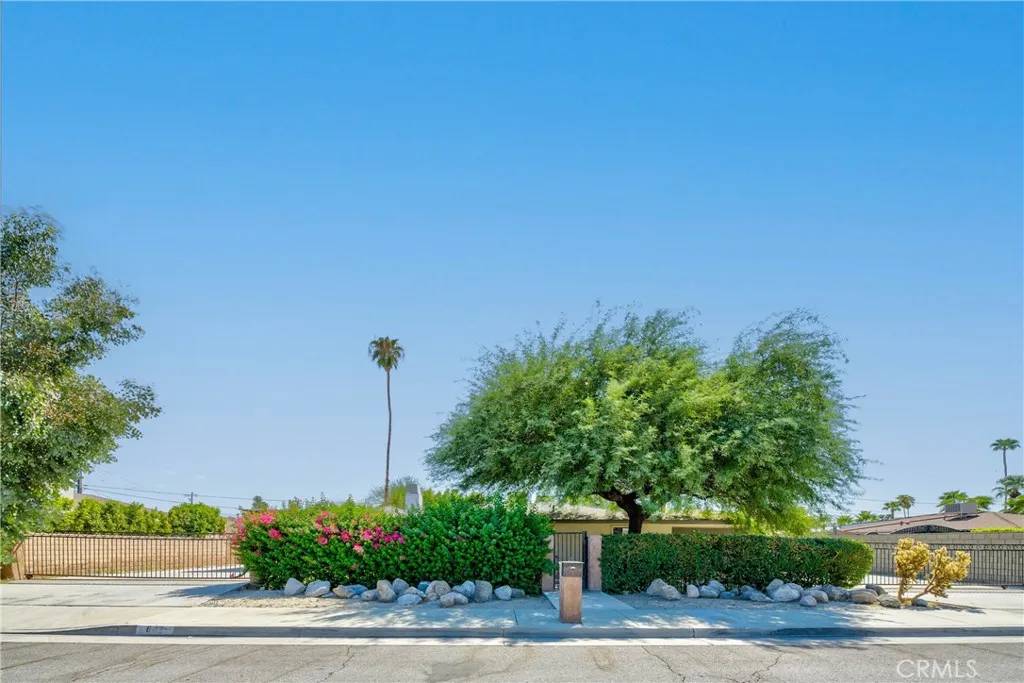 Palm Springs, CA 92264,642 S Mountain View Drive