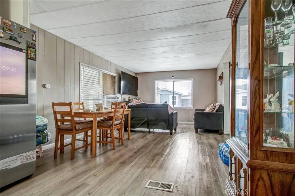 Torrance, CA 90501,23701 S Western #42