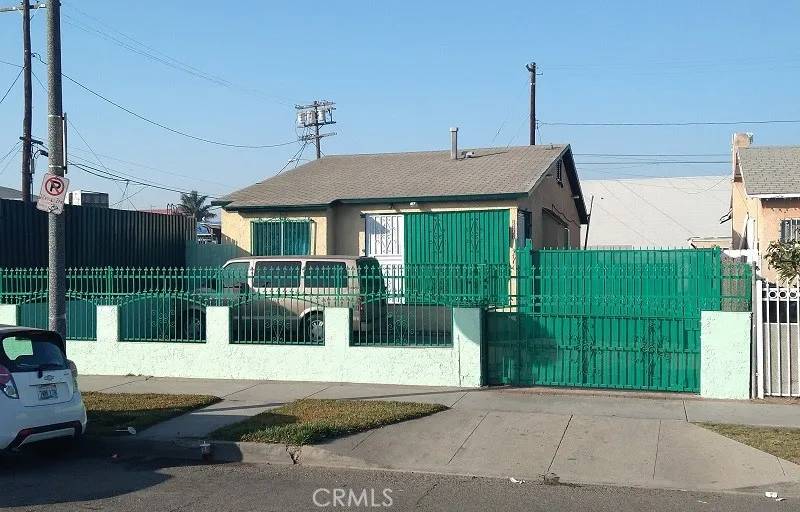Los Angeles, CA 90058,5741 Holmes Avenue