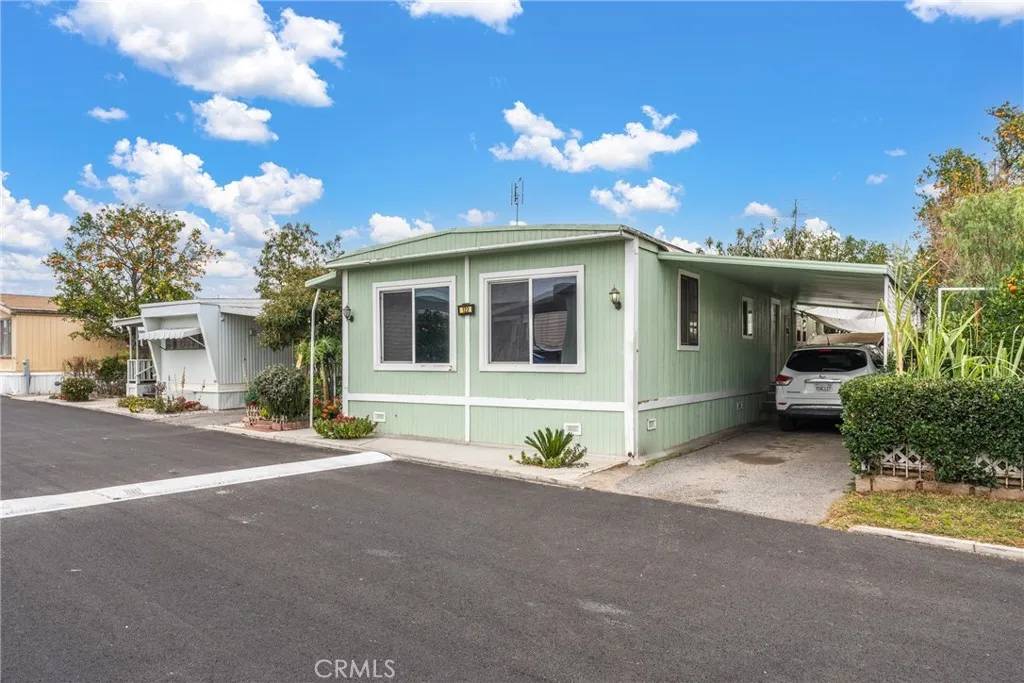 San Bernardino, CA 92410,2160 W Rialto #122