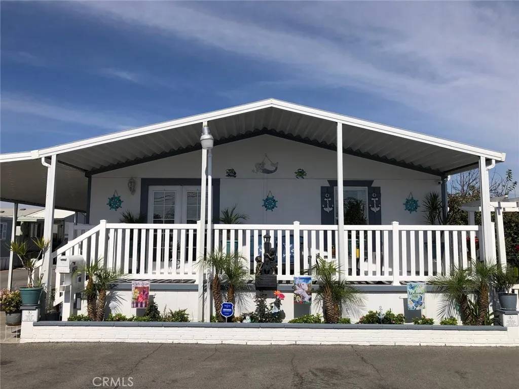 Paramount, CA 90723,16601 S Garfield #804