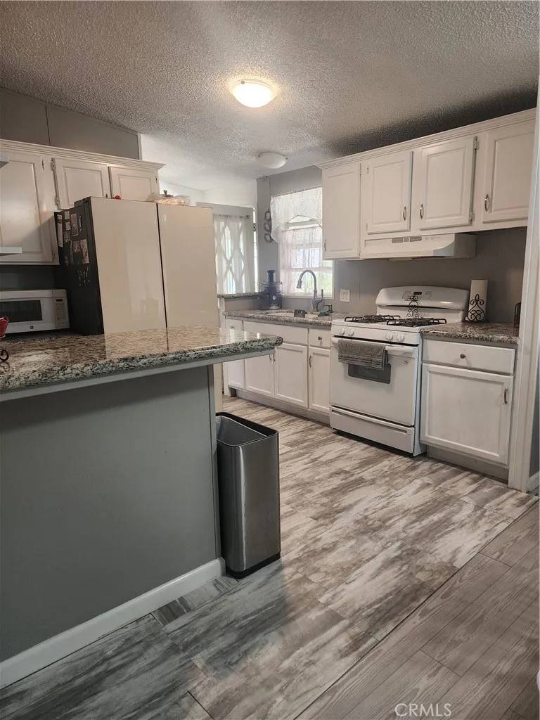 Paramount, CA 90723,16707 Garfield #1609