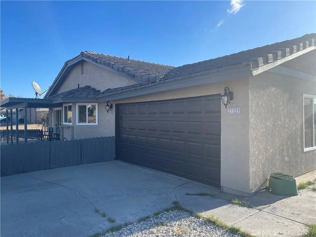 Helendale, CA 92342,27229 Aspen Court