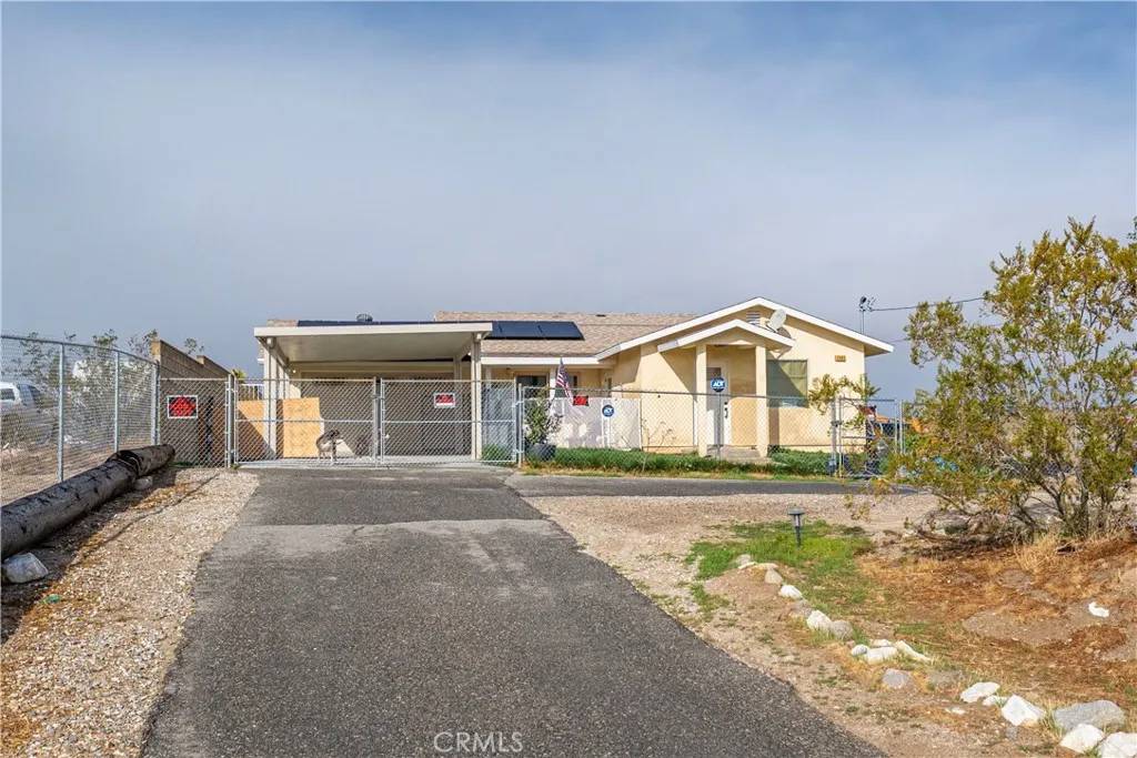 Lucerne Valley, CA 92356,9404 Mesa Road