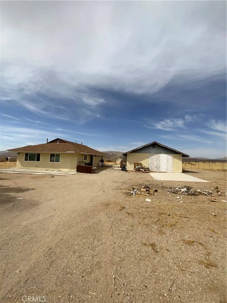 Lucerne Valley, CA 92356,16962 Huff Road
