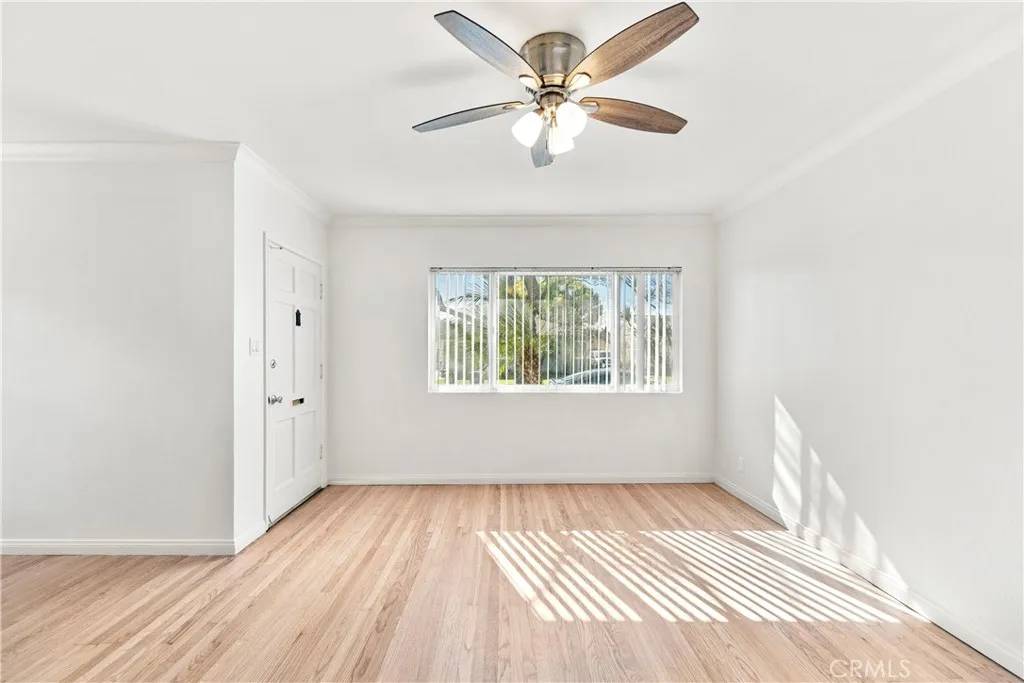 Lakewood, CA 90712,6142 Pearce Avenue
