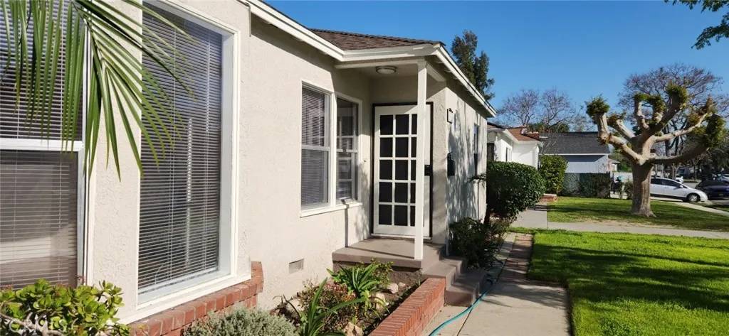 Santa Fe Springs, CA 90670,10619 Roseton Avenue