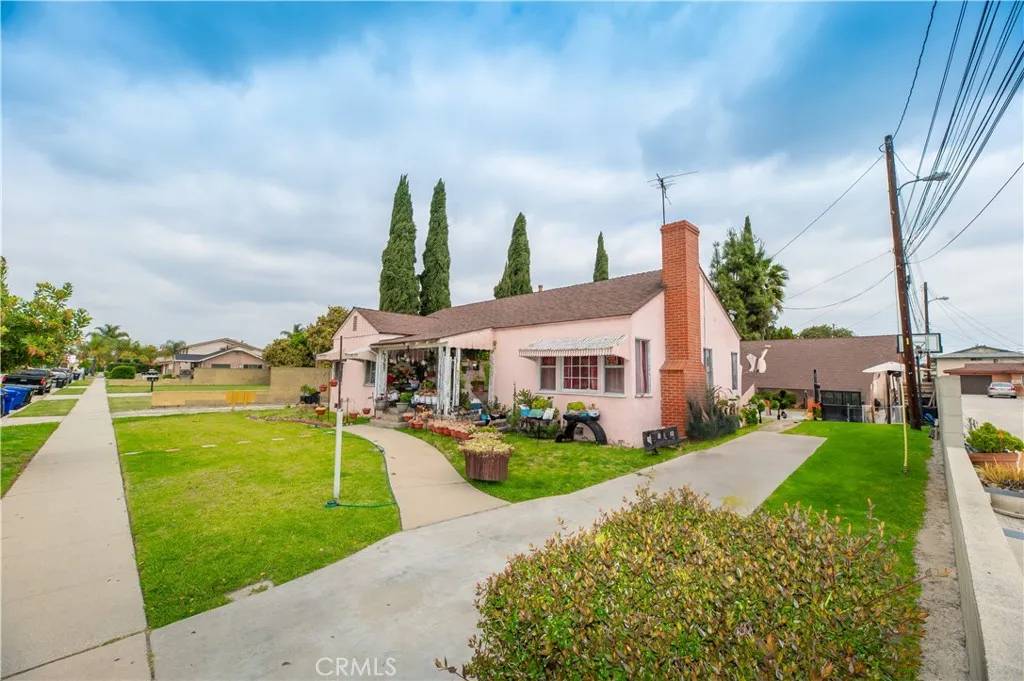 Downey, CA 90242,7901 Cole Street