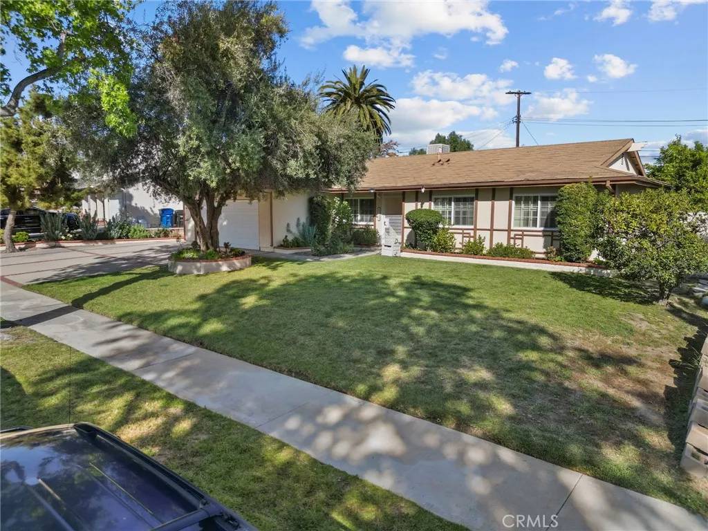 Sylmar, CA 91342,11242 Kamloops Street