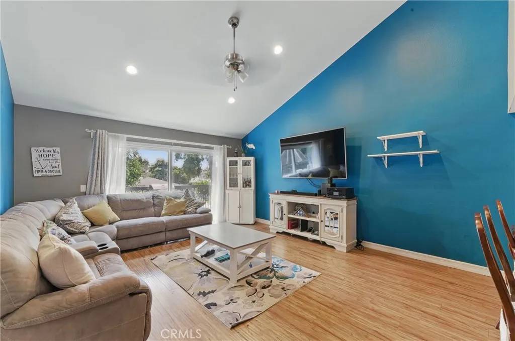 Paramount, CA 90723,6621 Caro Street #111