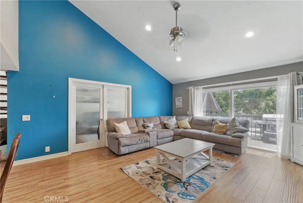 Paramount, CA 90723,6621 Caro Street #111