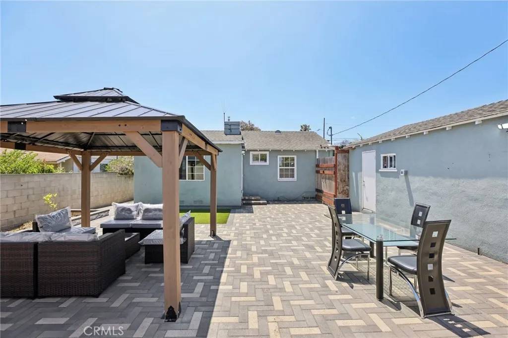Los Angeles, CA 90045,6039 W 86th Place