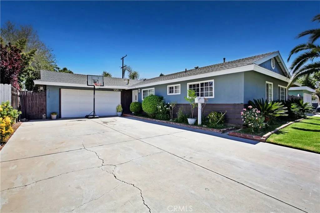 Corona, CA 92878,1127 Placid Drive