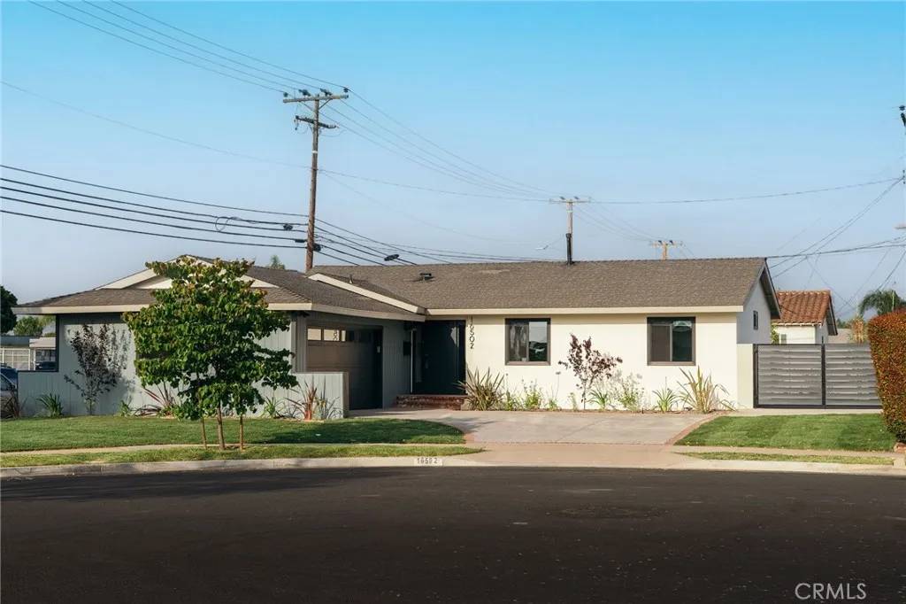 Huntington Beach, CA 92647,16502 Potter Circle