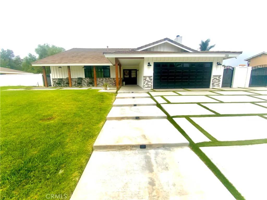 Norco, CA 92860,2416 Hialeah Circle