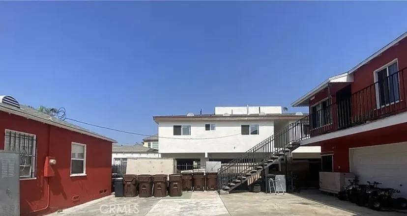 house_img