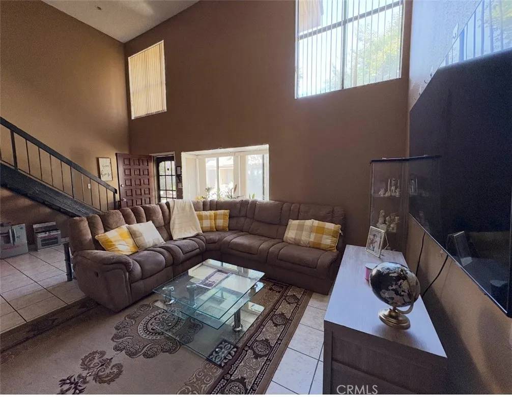 South Gate, CA 90280,10026 Karmont Avenue