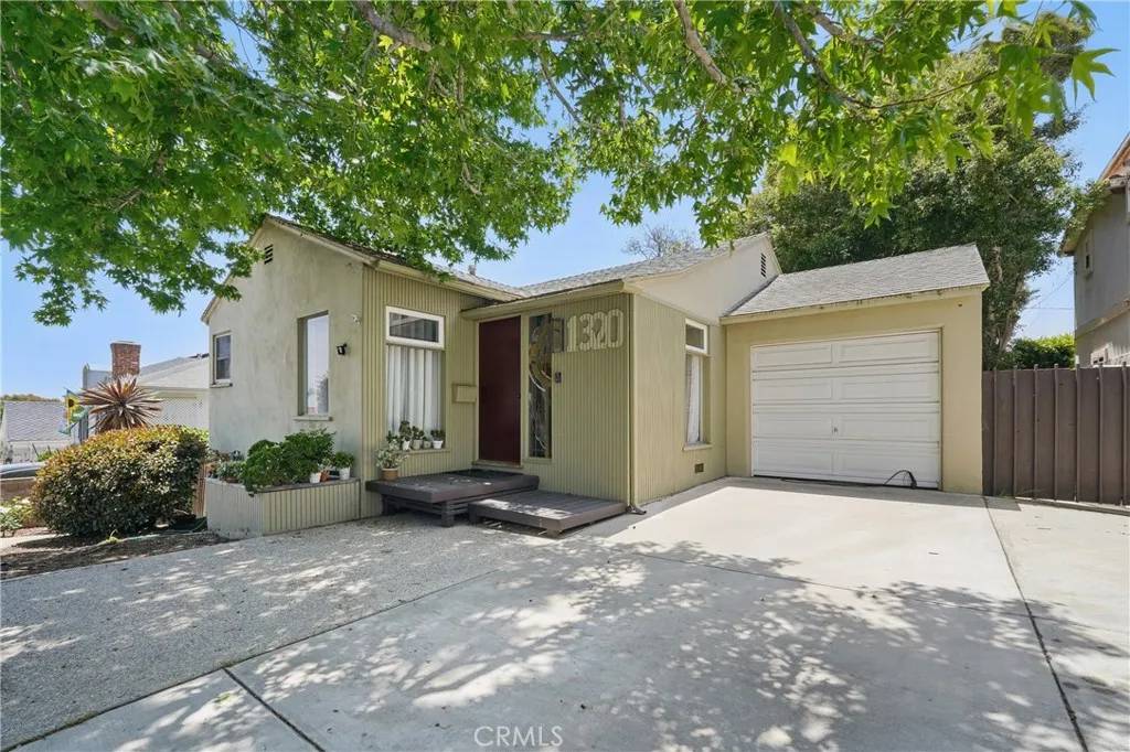 Manhattan Beach, CA 90266,1320 23rd Street
