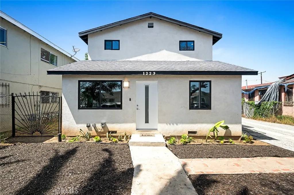 Los Angeles, CA 90044,1223 W 90th Street