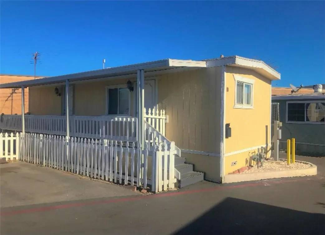 Norwalk, CA 90650,16341 Pioneer #11