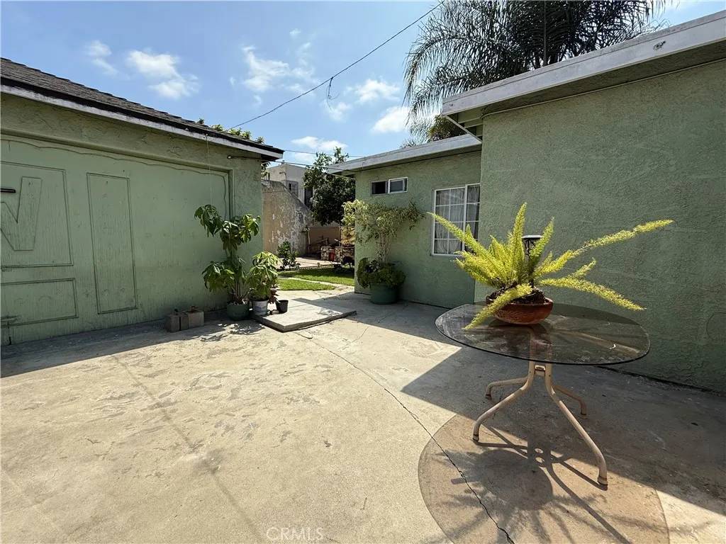 Compton, CA 90222,710 W Cherry Street
