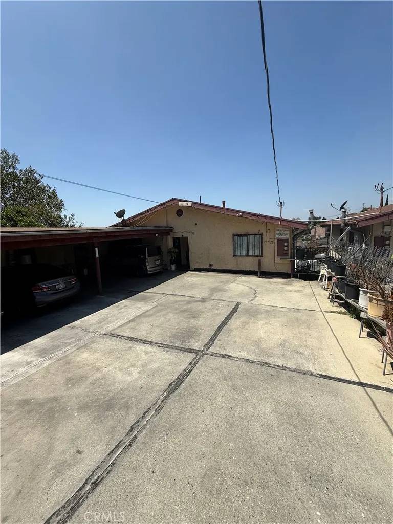 Los Angeles, CA 90023,1087 S Rowan Avenue