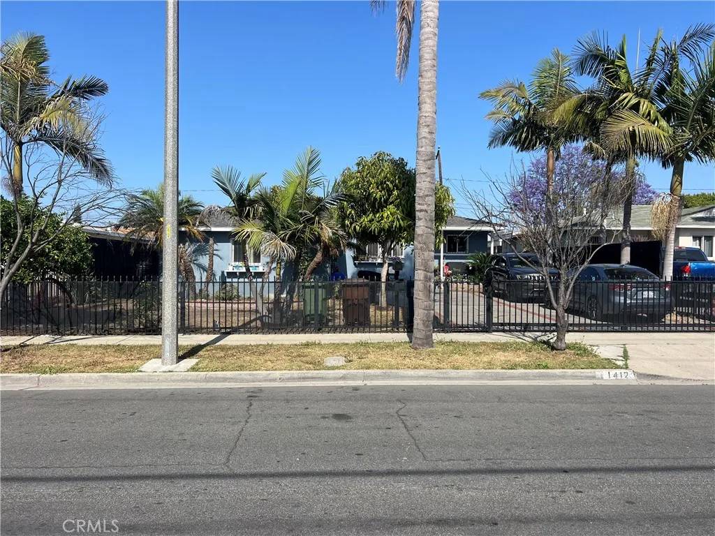 Compton, CA 90220,1412 S Northwood Avenue