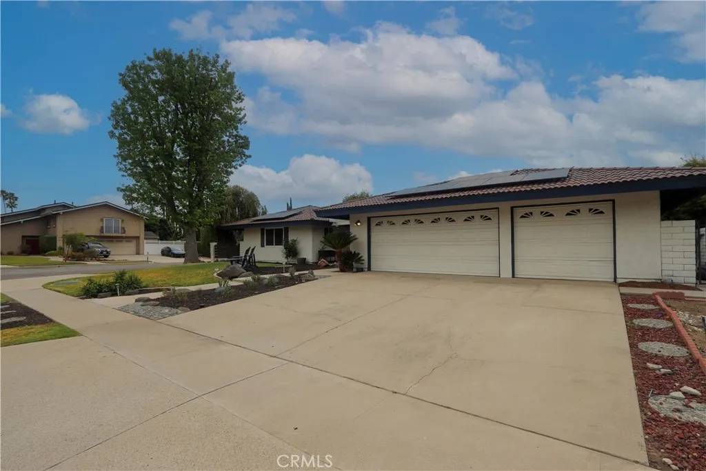 Fullerton, CA 92835,701 Las Riendas Drive