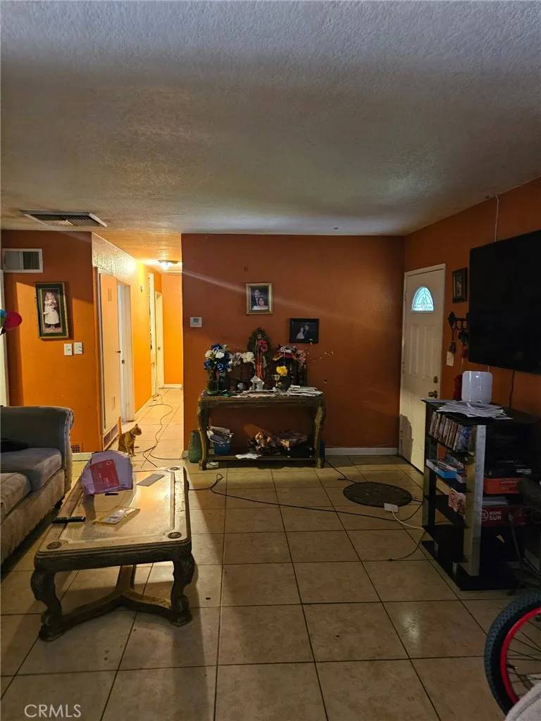 San Bernardino, CA 92404,1111 E 27th Street