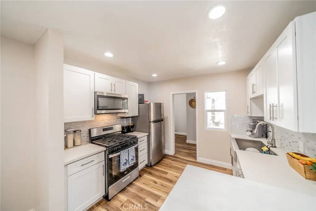 Riverside, CA 92507,414 Iowa Avenue