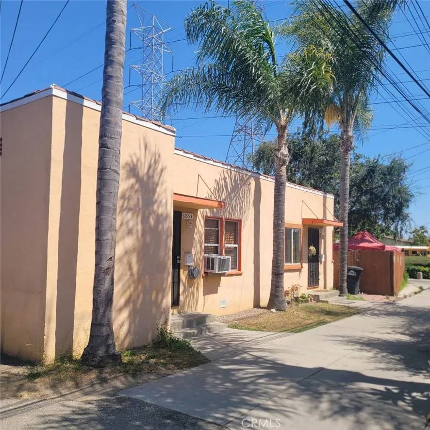 South Gate, CA 90280,8995 Victoria Ave