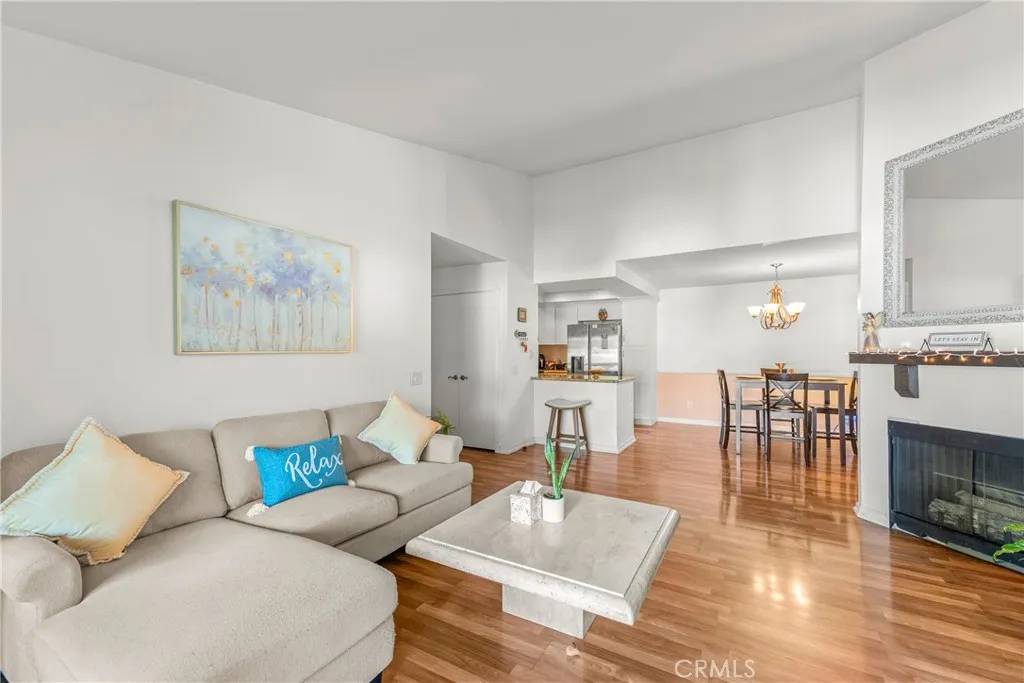 Yorba Linda, CA 92887,6210 Hartford Road #201