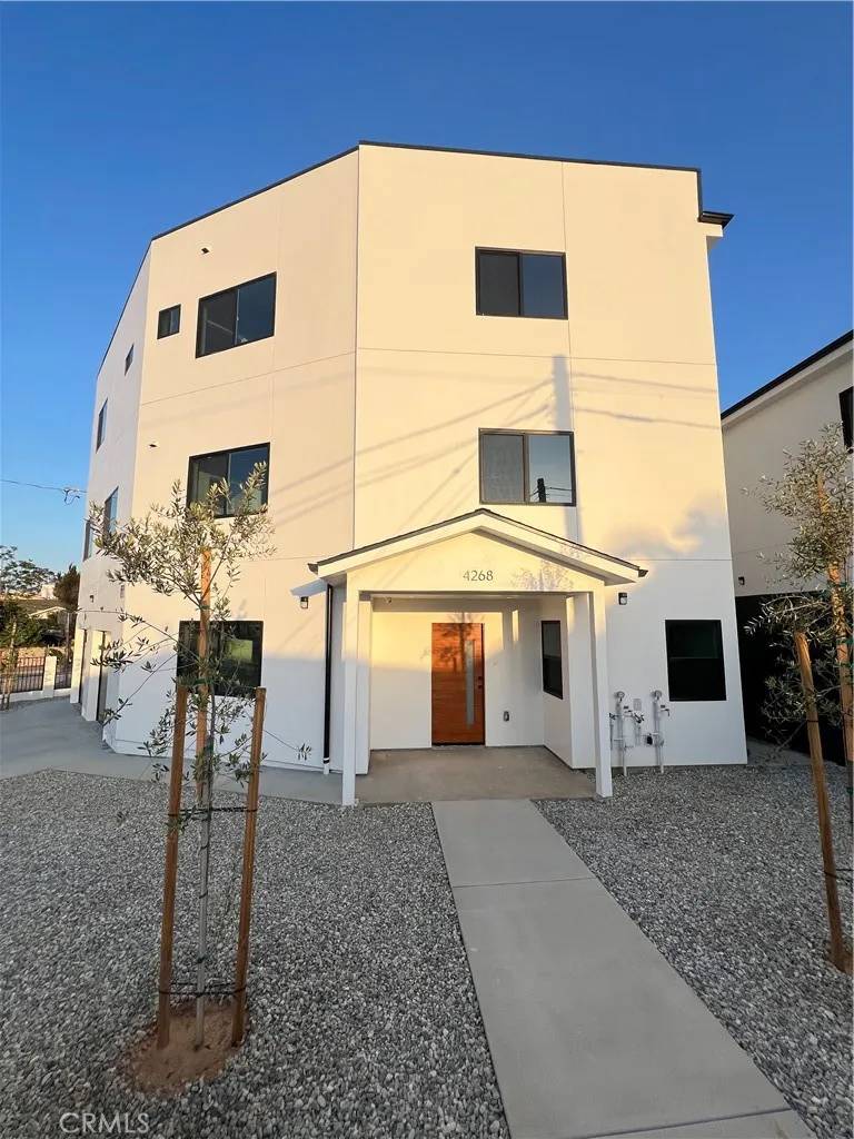 East Los Angeles, CA 90063,4268 Capistrano Way