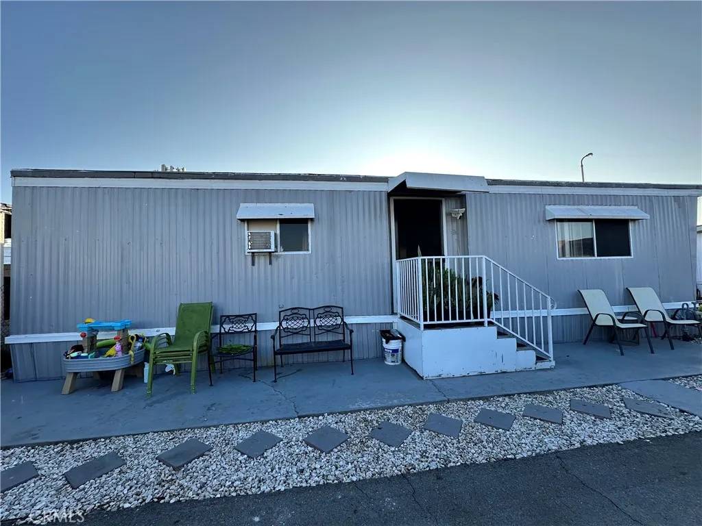 El Monte, CA 91733,1517 Merced St #43