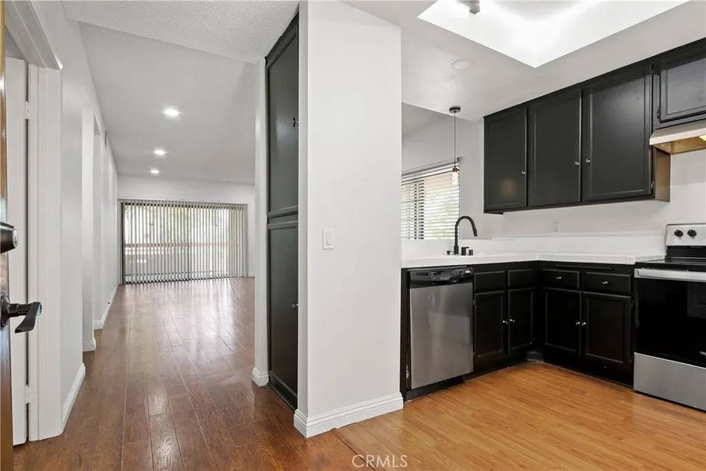 Torrance, CA 90502,941 W Carson Street #210