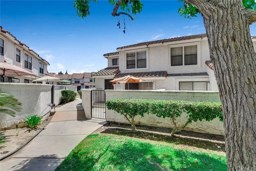 Santa Fe Springs, CA 90670,9765 Alburtis Avenue #143